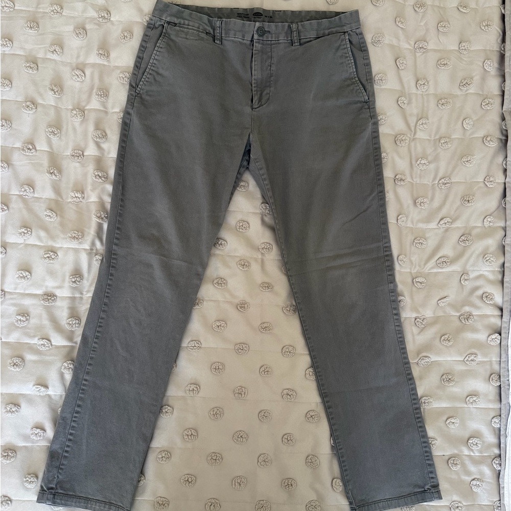 Old Navy Slim Fit Pants Mens 36x34 Gray Casual Chino Pants